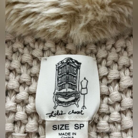 Anthropologie Lili’s Closet long sweater vest. Size SP - Picture 4 of 4